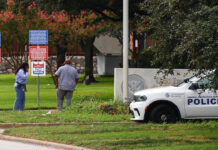 En el tiroteo en la oficina de ICE en Dallas murieron dos migrantes y otro resultó herido