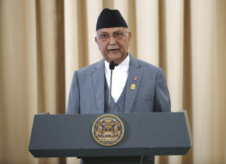 El primer ministro de Nepal renuncia tras 24 horas de masivas protestas y muertes