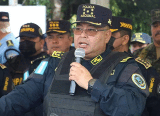 Director de la Policía Nacional niega órdenes de represión contra enfermeras y defiende actuación policial en protestas