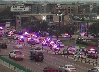 Al menos tres heridos y presunto atacante muerto deja tiroteo en oficina de ICE en Dallas