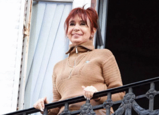 Cristina Kirchner tildó a Milei de «cobarde» y «cara de piedra» y pidió que la gente vaya a votar