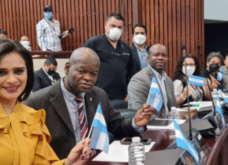 Miembros del PSH están en pláticas para unirse al PL, DC y Pinu-SD