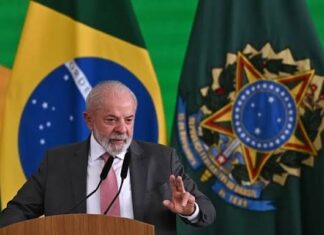 Lula sanciona una ley en Brasil que regula la internet para menores con un mensaje a Trump