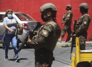 Gobierno salvadoreño amplía medidas contra pandillas hasta diciembre