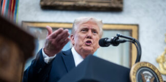 Casi el 80 % de los españoles ve a Donald Trump como un «peligro» para la paz mundial