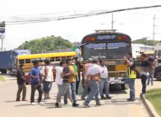Transportistas de la ruta 7suspenden operaciones en SanPedro Sula por ola de asaltos