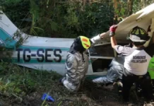 Una avioneta cae en el centro de Guatemala y provoca la muerte de sus tripulantes