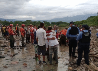 Suben a doce los muertos y más de diez mil afectados por temporal en Honduras