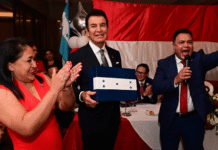 Salvador Nasralla pide a migrantes en Estados Unidos salir a votar y defender su voto