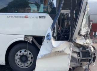 Dos heridos deja fuerte accidente entre buses en Villanueva, Cortés