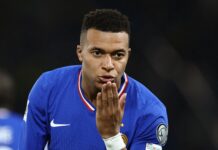 Mbappé llega a los 400 goles mas joven que Messi y Cristiano Ronaldo