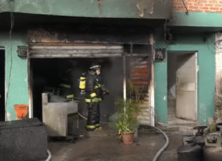 Incendio provocado por «chimbo» arrasó pollera en barrio Perpetuo Socorro de Comayagüela