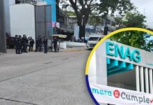 Bajo resguardo de antimotines, la Empresa Nacional De Artes Gráficas, ENAG