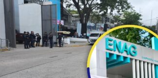Bajo resguardo de antimotines, la Empresa Nacional De Artes Gráficas, ENAG