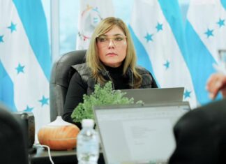 Ana Paola Hall asegura que no habrá retrasos en envío de maletas ni en el cronograma electoral