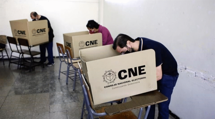 El proceso electoral en Honduras: denuncias de fraude, amenazas e injerencia militar