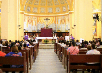 Iglesia Católica realiza jornada de oración por la paz y el futuro de Honduras