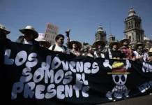 Marcha de ‘Generación Z’ en México deja veinte civiles y más de cien policías heridos