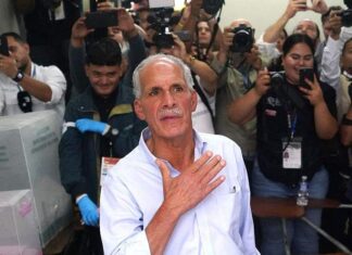 La derecha retorna a Honduras, con un ajustado pulso bipartidista sin definir presidente