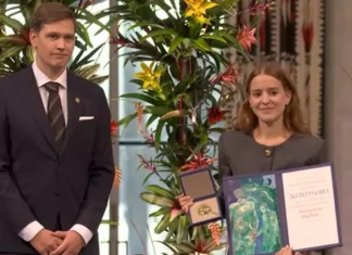 Hija de opositora venezolana María Corina Machado recibe en su nombre el Nobel de la Paz