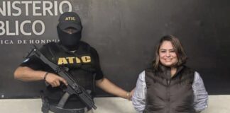 A audiencia la exdirectora del Dinaf acusada por supuesto «cobro de coimas» a empleados