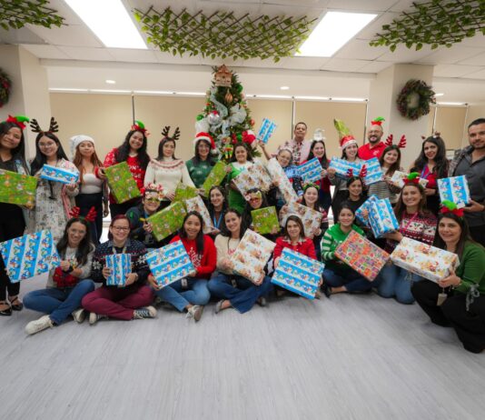 La Navidad de 500 niños se ilumina: Walmart reparte alegría con su programa solidario «Haz Magia»