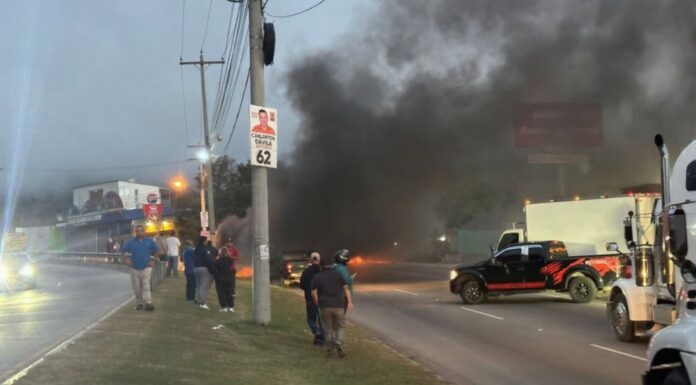 Simpatizantes de Libre protestan en la CA-5, al norte de TGU