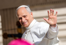 El papa propone invitar a personas pobres o solas a la cena de Nochebuena