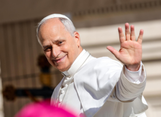 El papa propone invitar a personas pobres o solas a la cena de Nochebuena