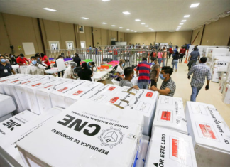Honduras a la espera de un escrutinio especial que defina al nuevo presidente