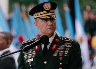 Jefe del Estado Mayor Conjunto reafirma compromiso con la Constitución y apoyo al proceso electoral