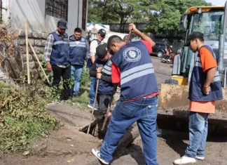 Juan Diego Zelaya informa sobre labores de limpieza en el bulevar Fuerzas Armadas