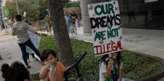 EEUU deporta a 86 inmigrantes amparados por DACA, admite el Gobierno de Trump