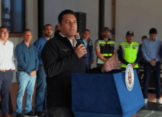 Juan Diego Zelaya suspende más de 2,300 contratos para evitar colapso financiero en la capital