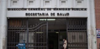 Médicos residentes mantienen huelga pese a acuerdo de pago con la Secretaría de Salud