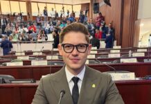 Rashid Mejía cuestiona manejo de fondos en la UNAH y defiende recorte presupuestario