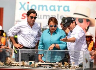 Octavio Pineda reta a funcionarios a inspeccionar hospitales y niega irregularidades