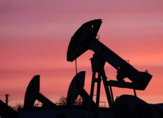 Alza del petróleo alcanza máximos en años tras advertencias de Donald Trump sobre Irán