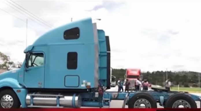 Transportistas de carga pesada advierten paro nacional por incumplimiento en pago de tarifa