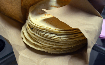 Anuncian incremento en el precio de las tortillas por alza en combustibles