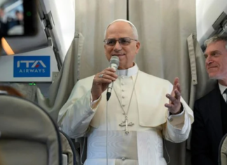 El papa subraya que la Iglesia no aprueba la bendición formal de las parejas homosexuales