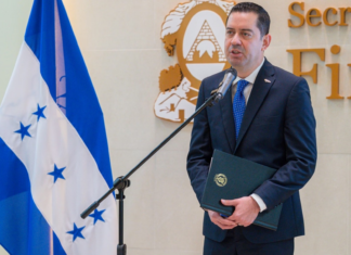 Ministro de Finanzas propone auditoría interna al presupuesto anterior en instituciones del Estado