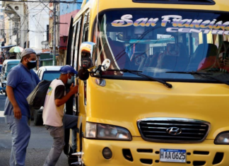 Gobierno absorberá aumento a tarifas del transporte mediante subsidio, afirma empresario