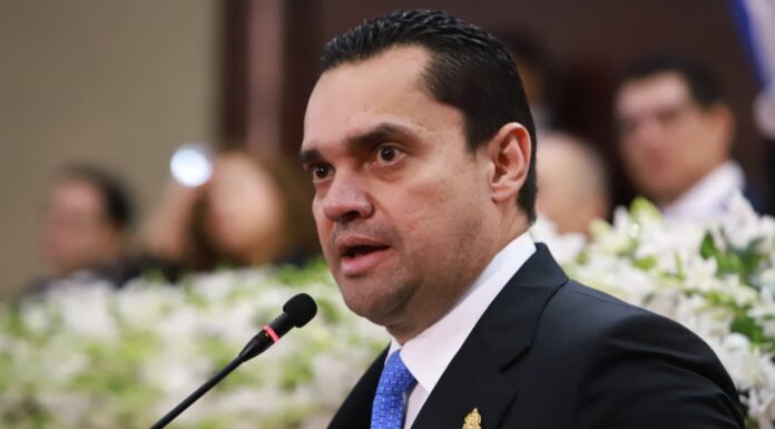 “La DIPAMPCO debería desaparecer, pero no es potestad del Legislativo tomar esa decisión”, dice Tomás Zambrano