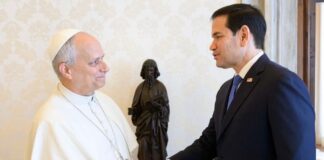 Rubio manifiesta ante León XIV su «compromiso» por la paz y buena relación con el Vaticano