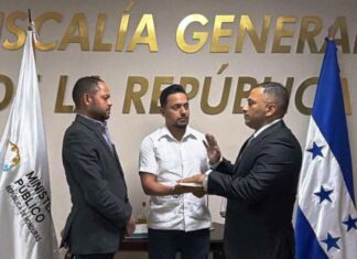 Fiscal General juramenta a nuevo director y subdirector de la ATIC