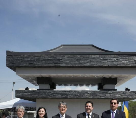 AMDC remodela Plaza Japón en homenaje a voluntarios japoneses por 50 años de apoyo a Honduras