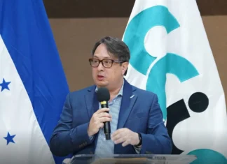 Gobierno defiende controles al cemento y asegura que mantendrá regulación pese a críticas