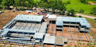 Empresa española que ganó licitación de hospitales en Honduras enfrenta cuestionamientos por antecedentes en la región