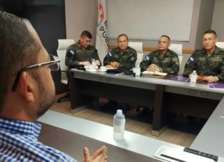Jefe del Estado Mayor Conjunto y fiscal general fortalecen coordinación institucional en favor de la seguridad y la justicia